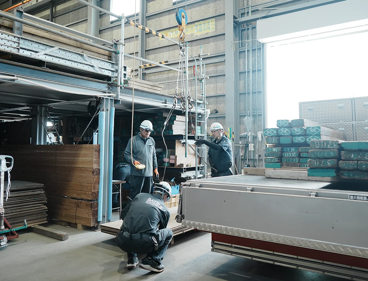 サツエーイーストは東北～関東で重量物の搬入据付撤去を一括対応